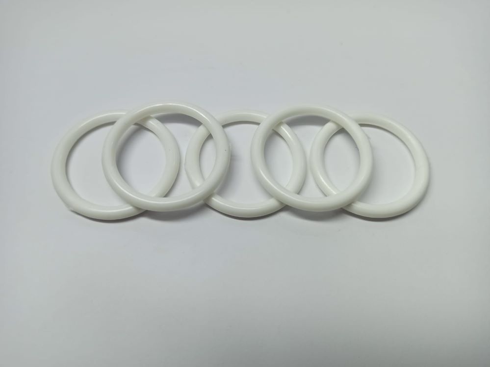 Plastik Halka 4 cm